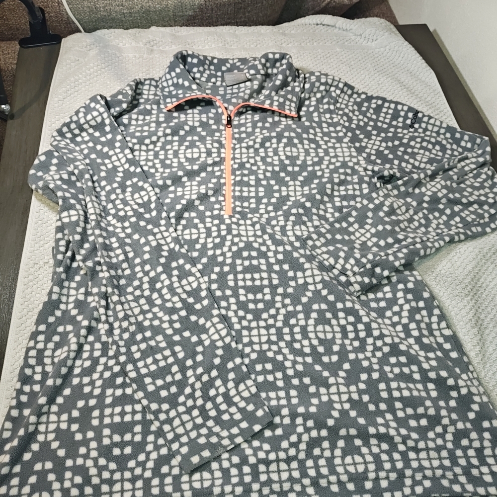 Colombia Woman's Large Size , quarter  Zip Up Sweater,